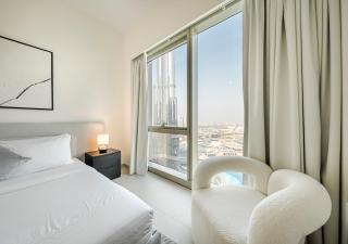 Iconic Burj Khalifa & Fountain Views, Luxury 2BR Downtown - 8