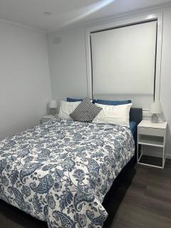 Modern 3-Bedroom Home, Belconnen Free Parking - 2