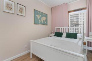 Large Apartment in Gdańsk with Gym, Parking and Air Conditioning by Noclegi Renters - 8