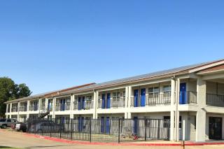 Deluxe Inn Motel By OYO Grand Prairie Interstate 30 - 8