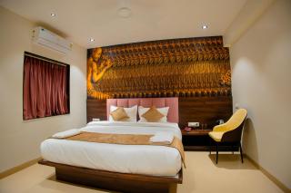 Kings Executive and Restaurant - 1