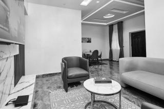 Shabi's Court - 8