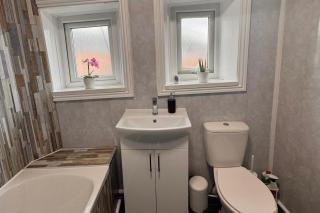 House - Sleeps 6 - Pet friendly - Garden - Parking - 5