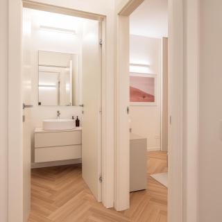 ISEO LAKE - Free Wi-Fi and Private Parking Included - 4