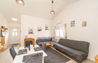 Gorgeous Apartment In Vir With Wifi - 3