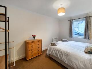 Flo's Cottage - Eldrig Village - 5