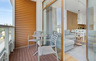 Gorgeous Apartment In Ustronie Morskie - 1
