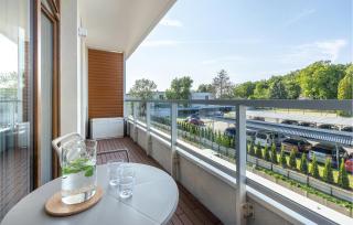 Gorgeous Apartment In Ustronie Morskie - 3