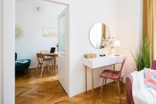 Prague Days - Two Bedroom Apartment with AC - 1min to National Theater - 7