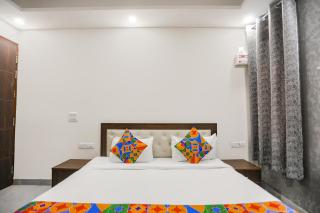 FabHotel Signature Inn I - 1