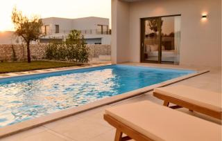 Beautiful Home In Tar With Private Swimming Pool, Can Be Inside Or Outside - 4