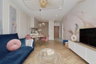 Elegant Apartment with Balcony Krakowska Wroclaw by Renters Prestige - 4