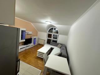 Stan na dan Centar - 3