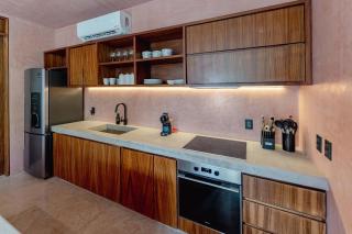 Modern 3BR Villa with 2 Pools & Rooftop Lounge - 1