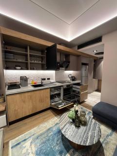 The Diamond In City Luxury One Bedroom Duplex With Pool View And Studios By ZENORA Living - 5