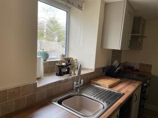 Penny Black Cottage - 2