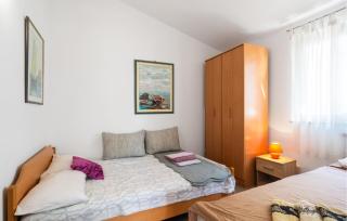 Cozy Apartment In Omis With House Sea View - 6