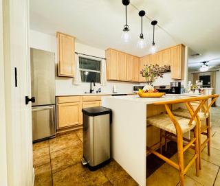 Lovely 3BR with King Bed,15 Min from Downtown Austin - 6