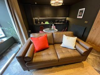 The Hideaway Bureau - Lowlands - 4