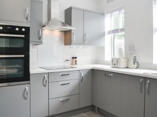 Rose And Jay House - 3