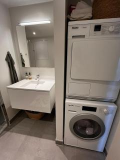 Stylish 1-Bedroom Harbourview Apartment in Trendy Sydhavn, CPH - 8