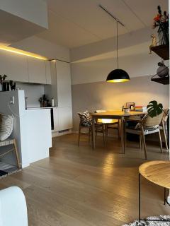 Stylish 1-Bedroom Harbourview Apartment in Trendy Sydhavn, CPH - 5