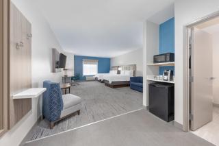 Holiday Inn Express and Suites Granbury by IHG - 4