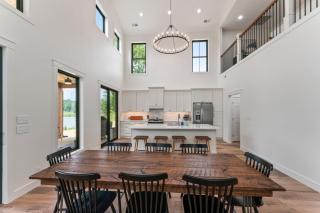 Lakeside Retreat - 6