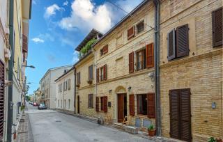Beautiful Home In Porto Potenza Picena - 0