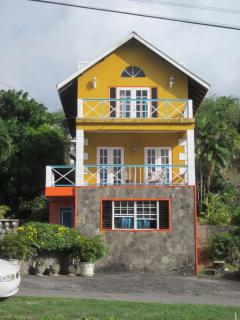 Buttercup Cottage Apartments - 9