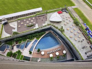 Novotel Kolkata Hotel and Residences - 8
