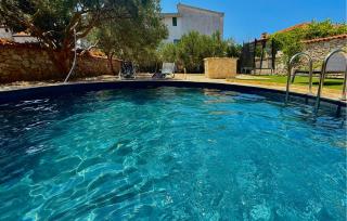 Stunning Apartment In Tribunj - 3