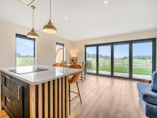 Hillview - 6