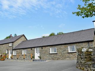 Awel Y Mynydd - Mountain Breeze - 1