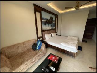 BALCONY ROOMS- Prime Location- Near Sea Beach & Bengali Market- Hotel RR PALACE INN - PURI - LIFT - RESTAURANT- BEST HOTEL IN PURI - 7