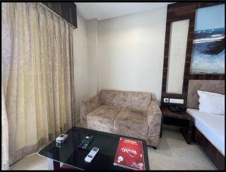BALCONY ROOMS- Prime Location- Near Sea Beach & Bengali Market- Hotel RR PALACE INN - PURI - LIFT - RESTAURANT- BEST HOTEL IN PURI - 6