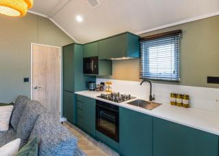 Snainton Luxury Lodges - 7