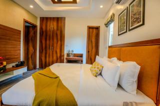 Mansa Casa - Elegant 4BR Mountain Villa in Mussoorie - 4