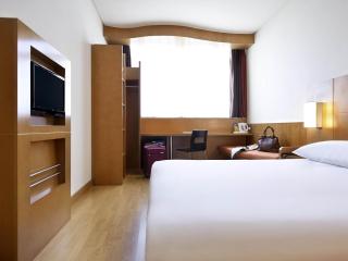 Ibis Abu Dhabi Gate - 3