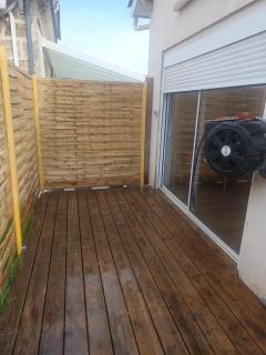 Dépendance meublée avec terrasse - 3