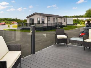 Lodge 9 Bridlington Holiday Park - Uk47516 - 2