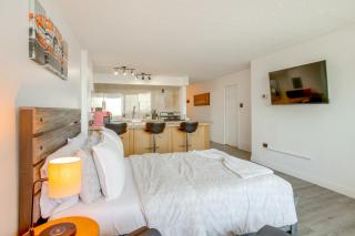 Dtwn Denver Condo with Mtn-View Balcony! - 4