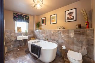 Luxe Life Quirky 2Bed Stay - 2