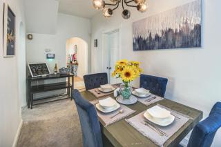 Spacious Family Home with Yard in Dtwn Hampton! - 6