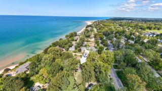Twilight Ridge Near Downtown South Haven and Lake - South Haven - 4