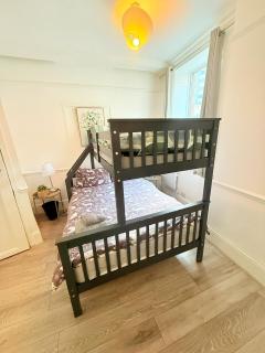 Wandsworth Guest Studio 64 - 1