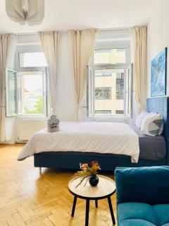 Affordable 2BR Apt, Up to 6P, 4-Min to Stadthalle - 3