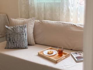 Easy access to Hongdae and Itaewon - Cozy Nest Gongdeok - 2