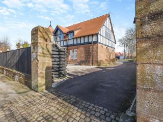 Piersland Mews - 7