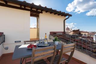 Florence Rooftop Flat with 2 Terraces & Duomo View - 7